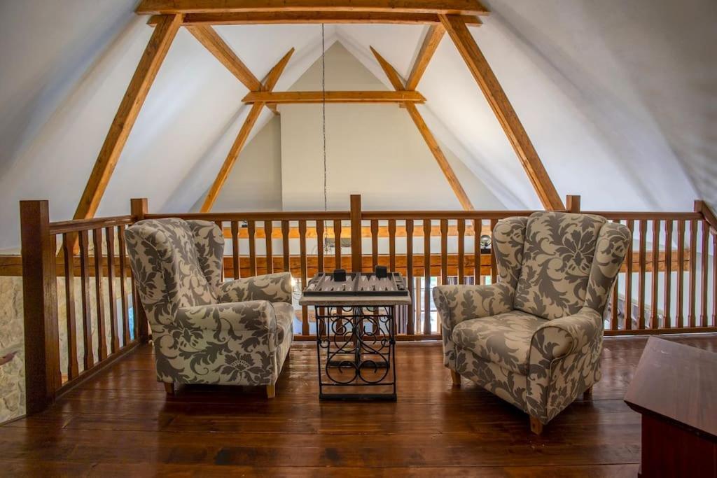 7 Bedroom Secluded Villa Close To Prague Říčany Kültér fotó