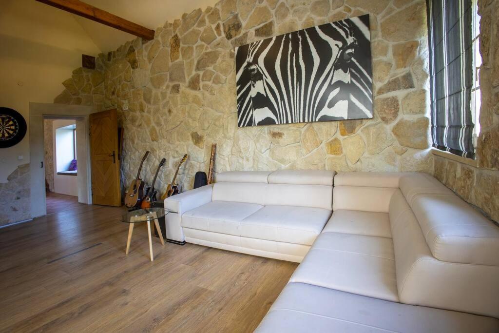 7 Bedroom Secluded Villa Close To Prague Říčany Kültér fotó